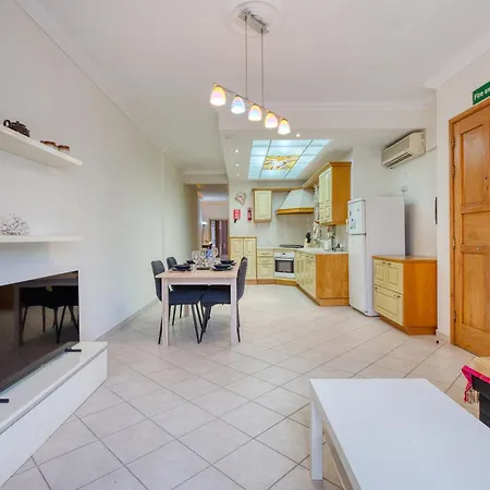 Apartamento 2br Stay, Steps From Sea & Ferry By 360 Estates *