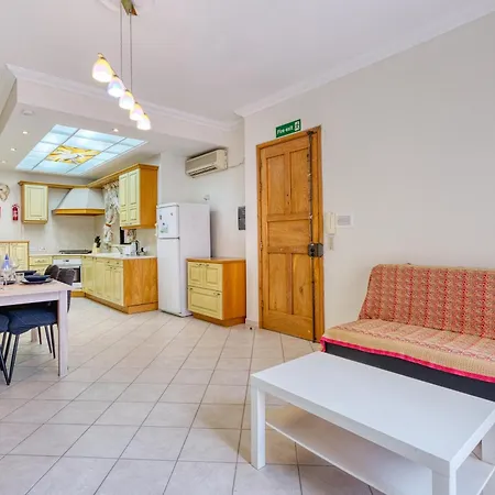 Apartamento 2br Stay, Steps From Sea & Ferry By 360 Estates *