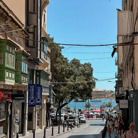 2br Stay, Steps From Sea & Ferry By 360 Estates Daire Sliema